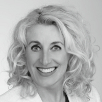 Das Foto zeigt Eva-Maria Stoppkotte