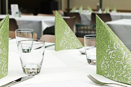 Gedeckter Tisch. Gedeckter Tisch. Foto: Ronald Westheide